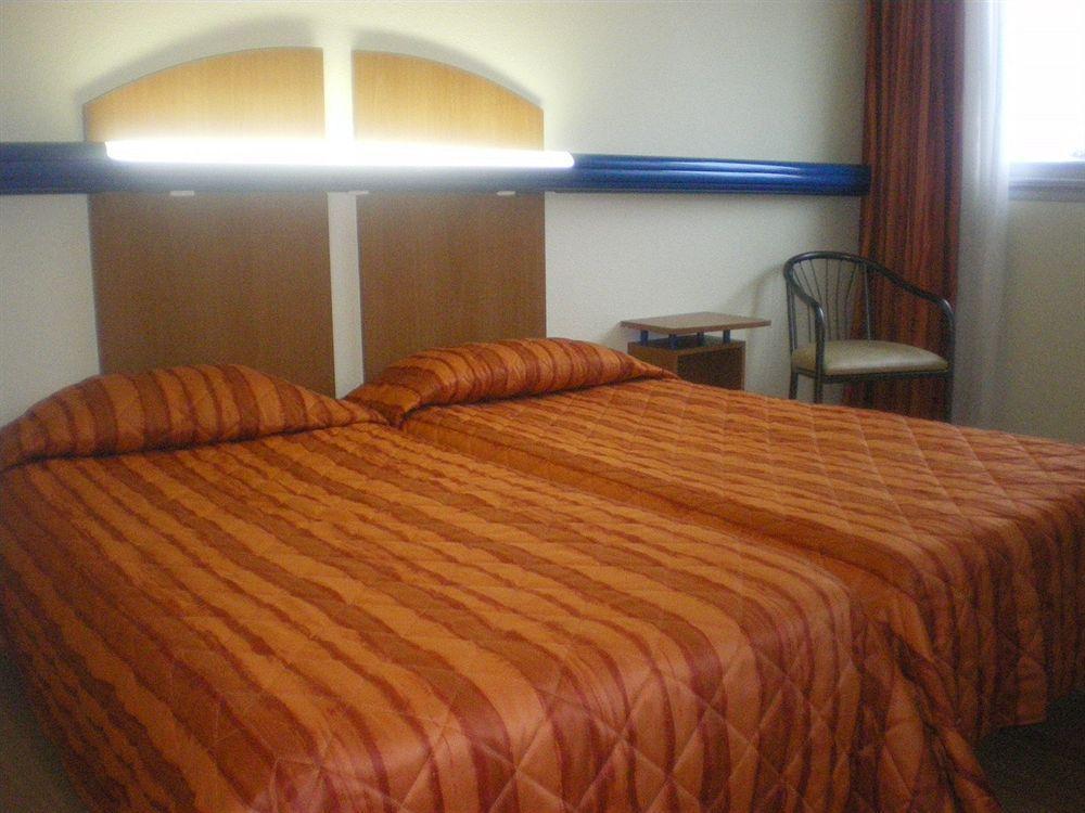 Howard Hotel Paris Orly Airport Paray-Vieille-Poste Kamer foto